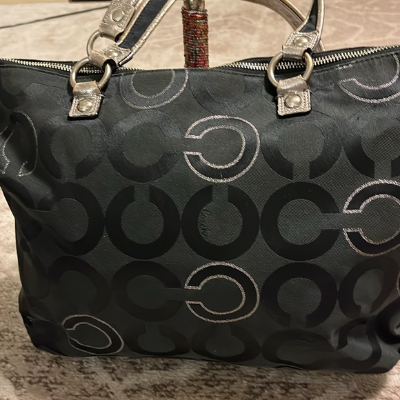 COACH POPPY GLAMER BLACK/SILVER SHOULDER BAG #M1026-15865 - Picture 4 of 9